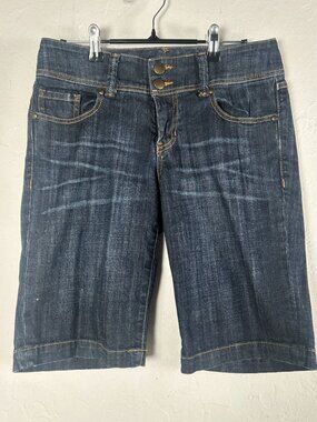 Cabi Jeans Womens Denim Bermuda Shorts Size 4 Blue Stretch Flat-Front #424 NWOT
